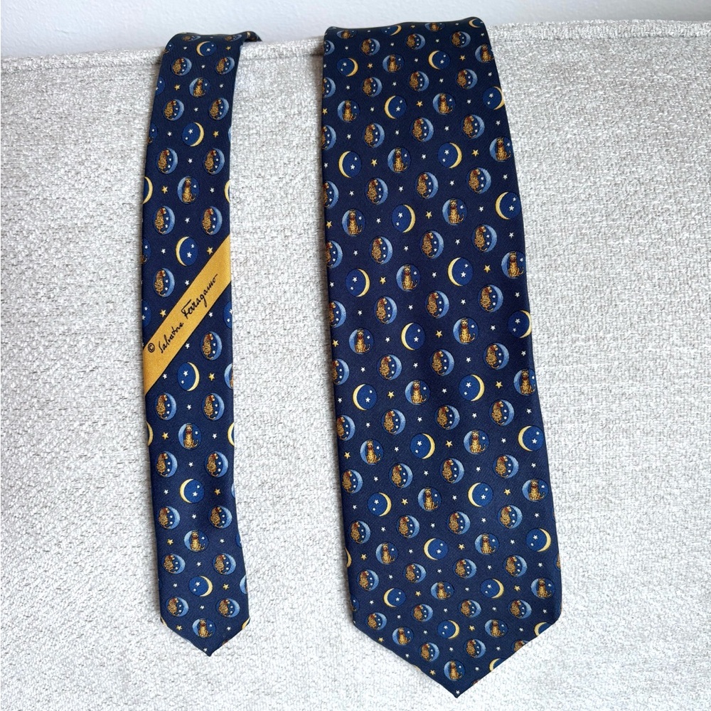 Salvatore Ferragamo tie - Picture 4 of 8